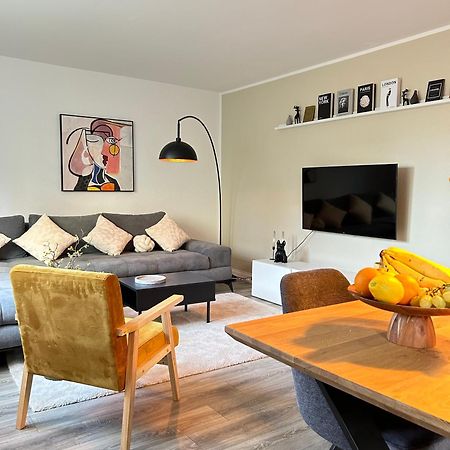 Modernes Designer-Apartment Fuer 7 Gaeste - 80Qm In Zentraler Lage, Self-Check-In Karlsruhe Exteriör bild