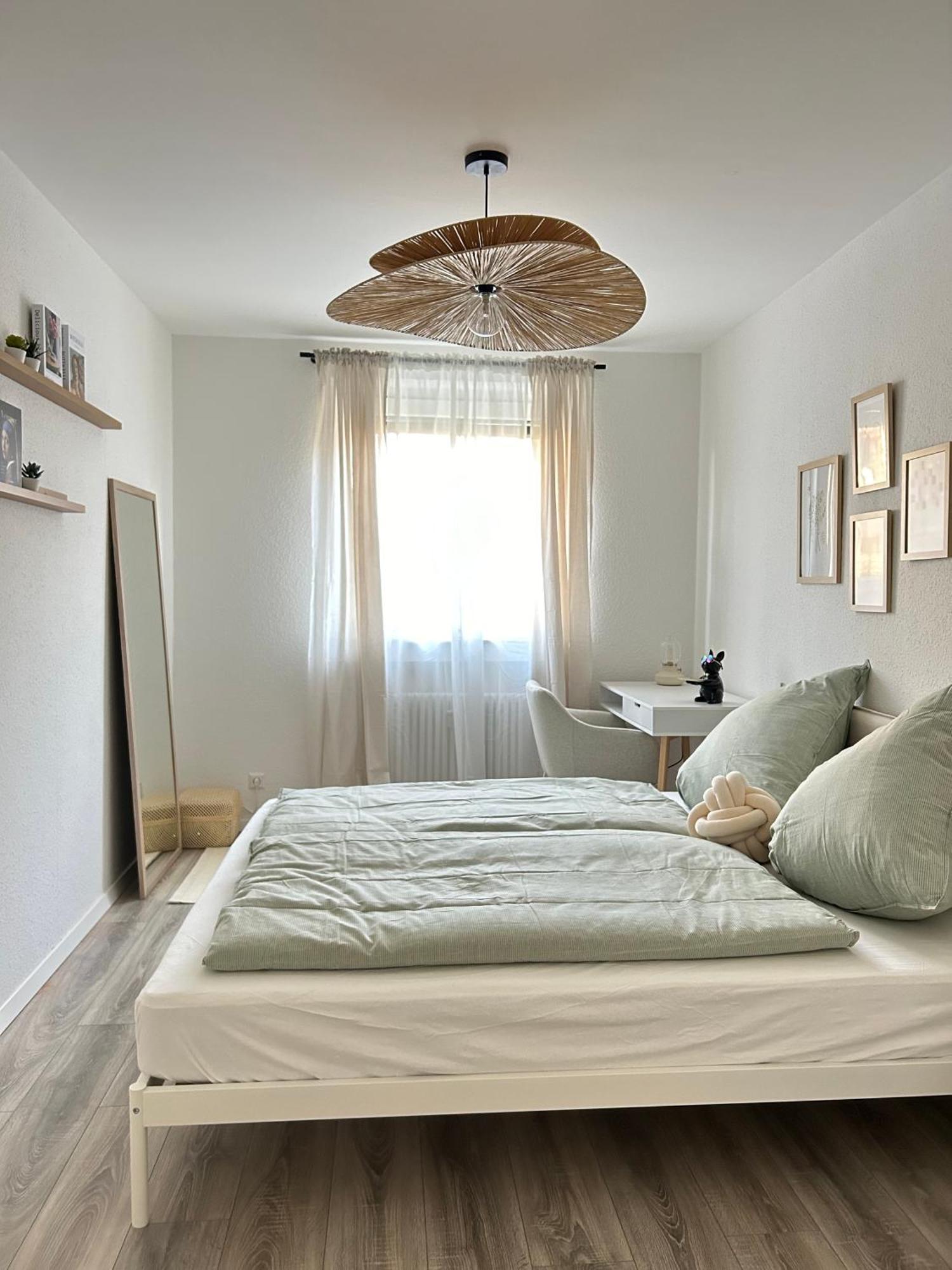 Modernes Designer-Apartment Fuer 7 Gaeste - 80Qm In Zentraler Lage, Self-Check-In Karlsruhe Exteriör bild